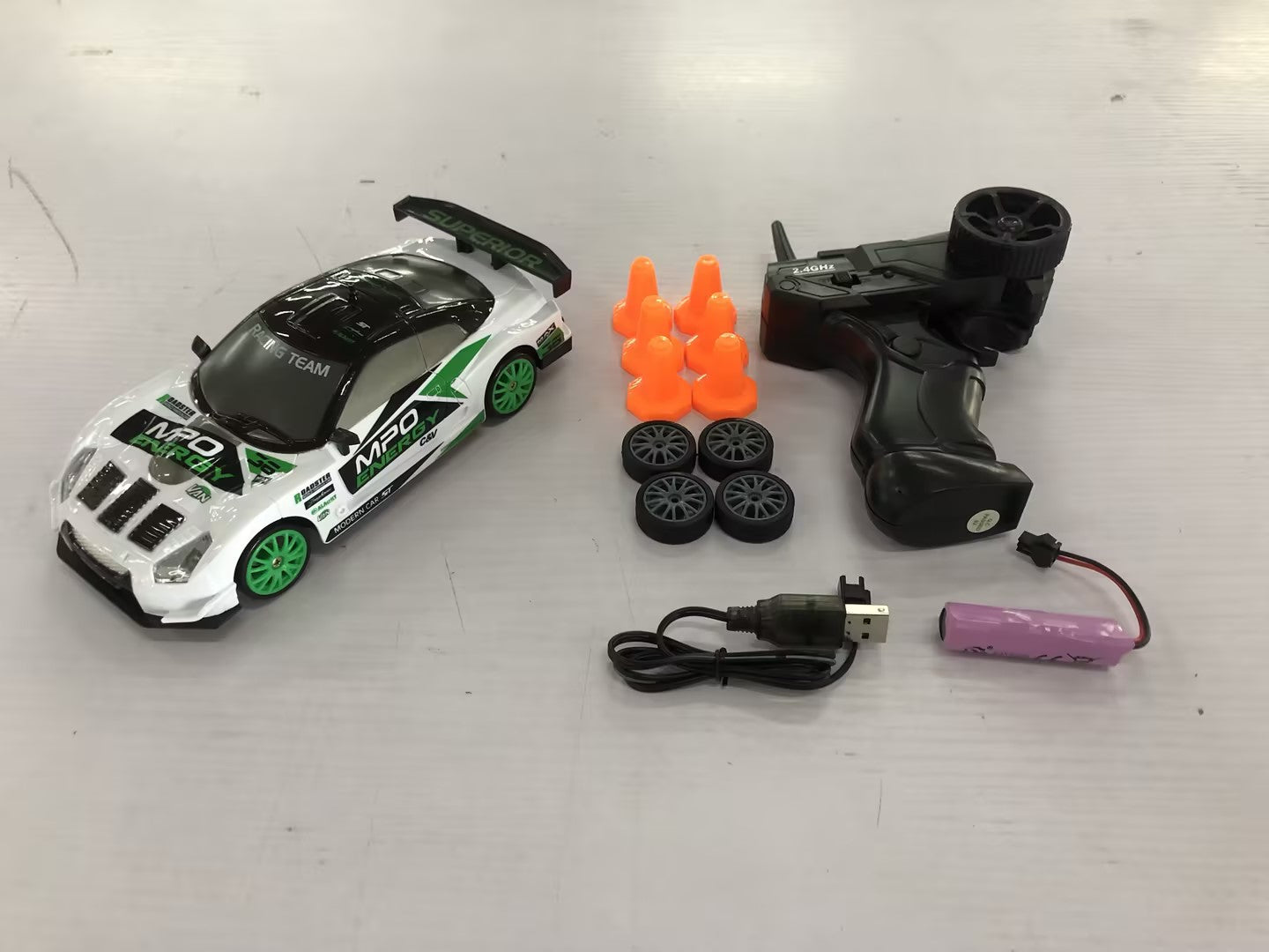2.4G Drift RC Car 4WD