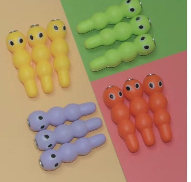 Woodpecker Magnetic Catch Worm Game